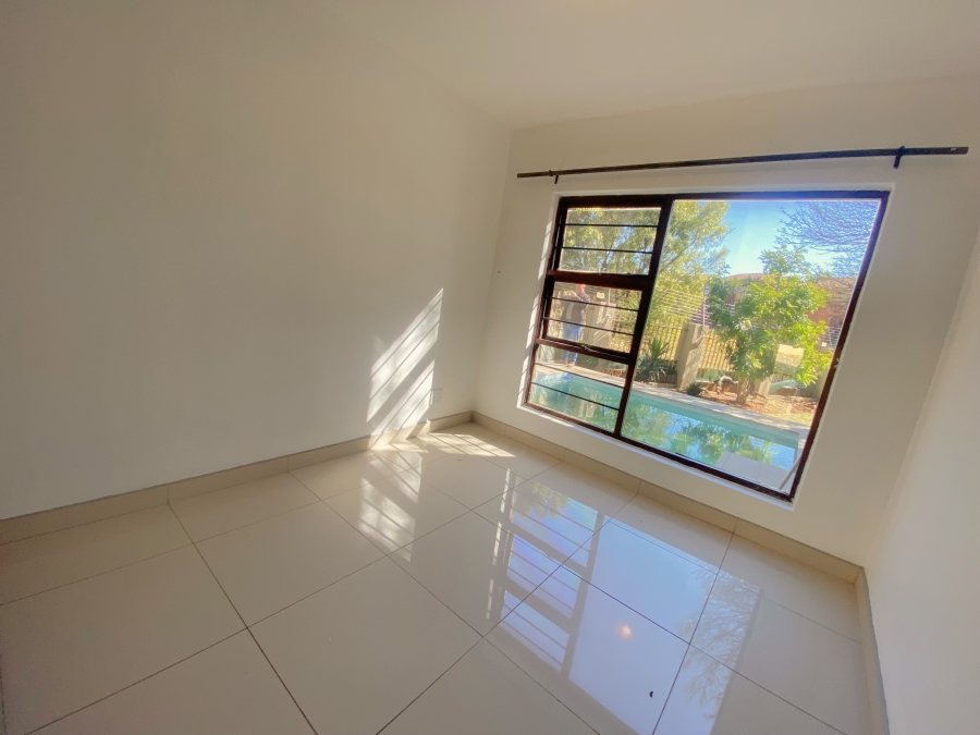 3 Bedroom Property for Sale in Sugar Bush Estate Gauteng