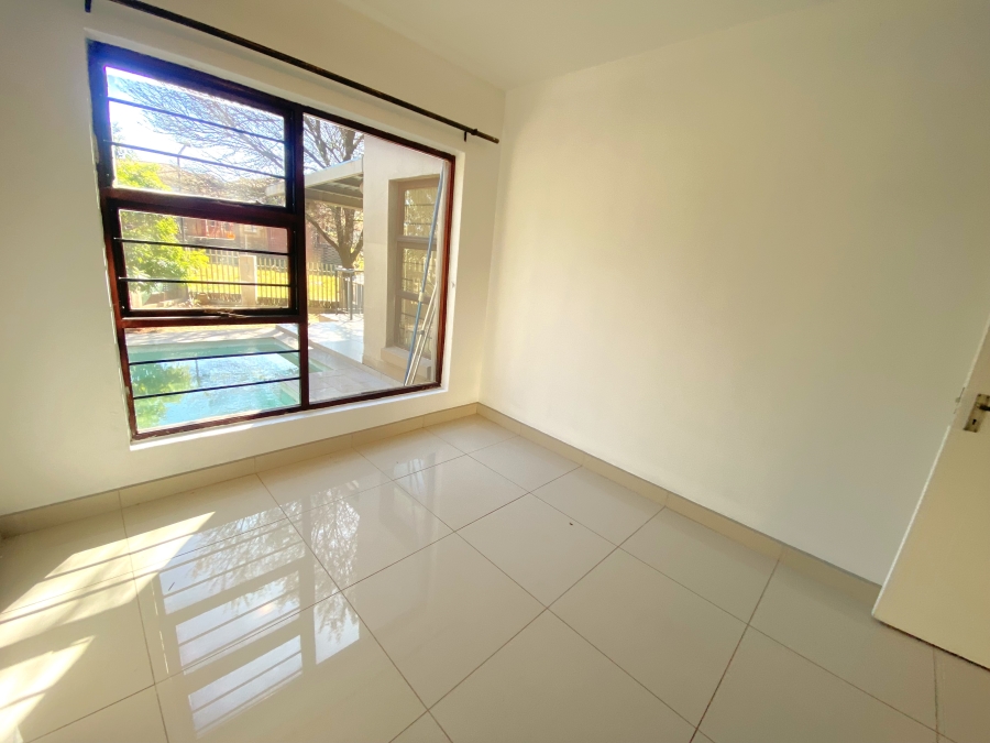 3 Bedroom Property for Sale in Sugar Bush Estate Gauteng