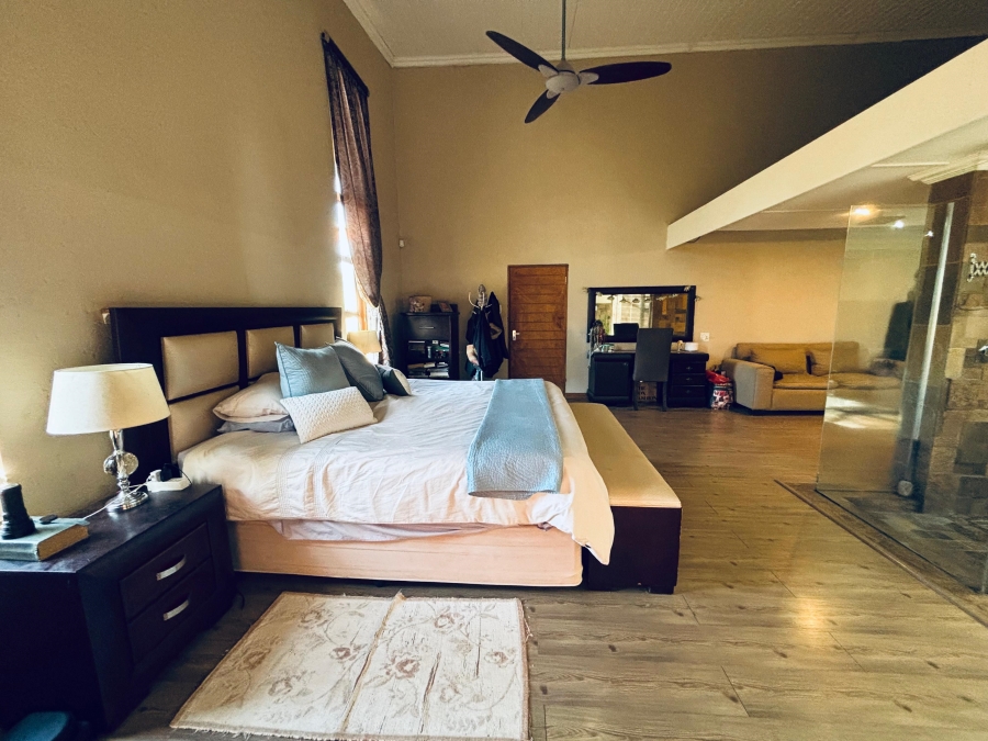 6 Bedroom Property for Sale in Wheatlands A H Gauteng