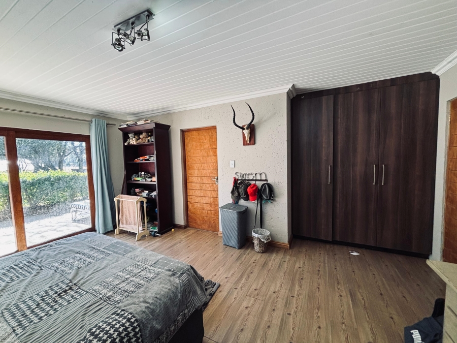 6 Bedroom Property for Sale in Wheatlands A H Gauteng