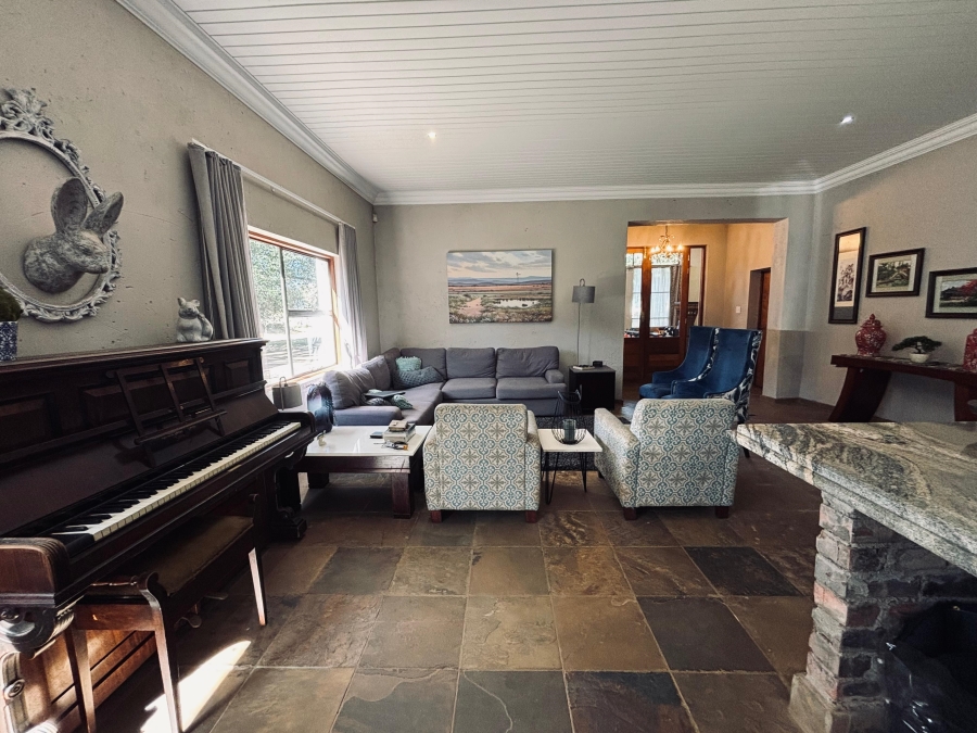 6 Bedroom Property for Sale in Wheatlands A H Gauteng