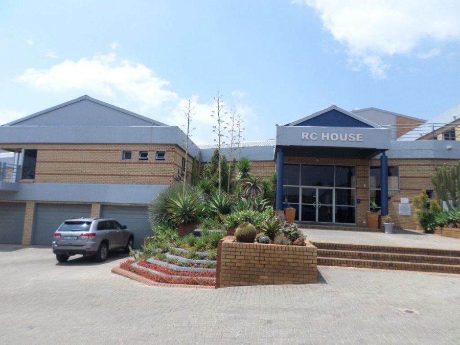 Commercial Property for Sale in Meadowdale Gauteng