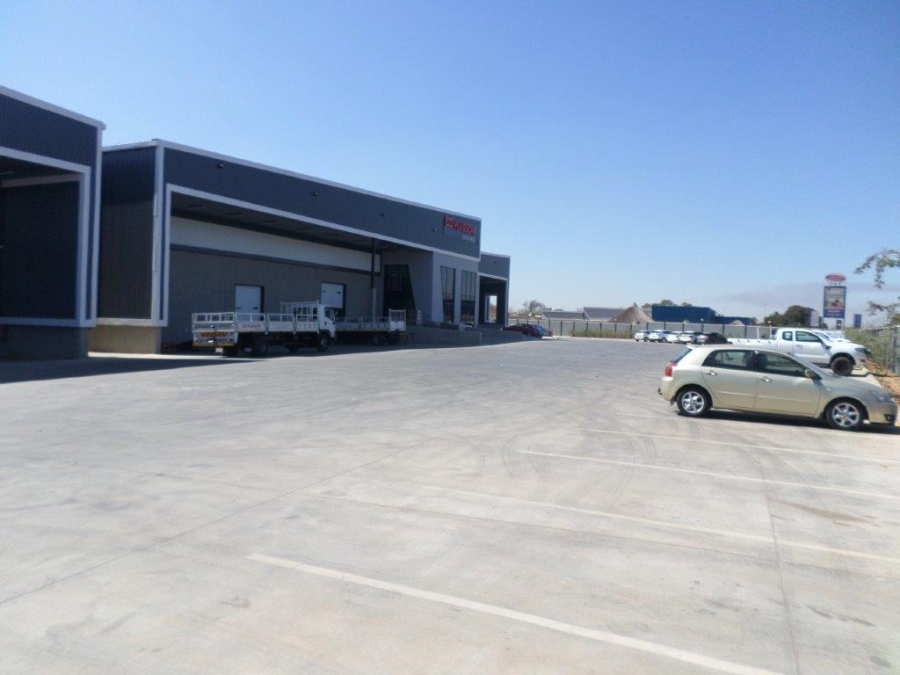 To Let commercial Property for Rent in Glen Marais Gauteng