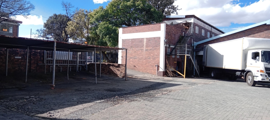 To Let commercial Property for Rent in Benrose Gauteng