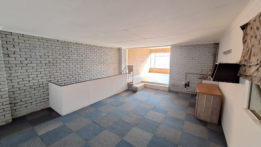 To Let commercial Property for Rent in Robertville Gauteng