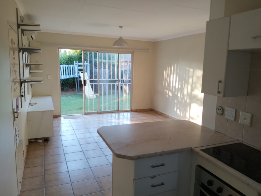 To Let 2 Bedroom Property for Rent in Radiokop Gauteng