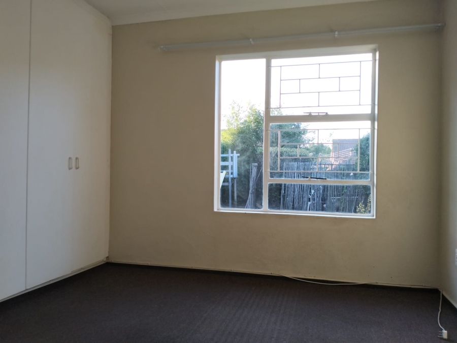 To Let 2 Bedroom Property for Rent in Radiokop Gauteng