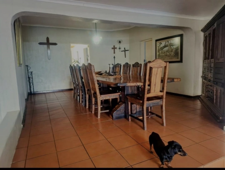 13 Bedroom Property for Sale in Golf View Gauteng