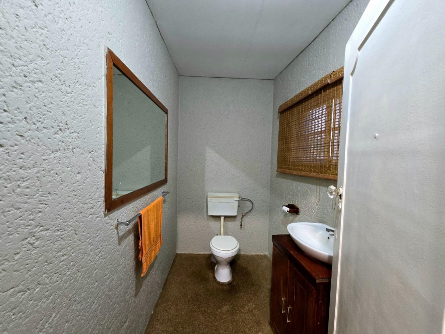 13 Bedroom Property for Sale in Golf View Gauteng