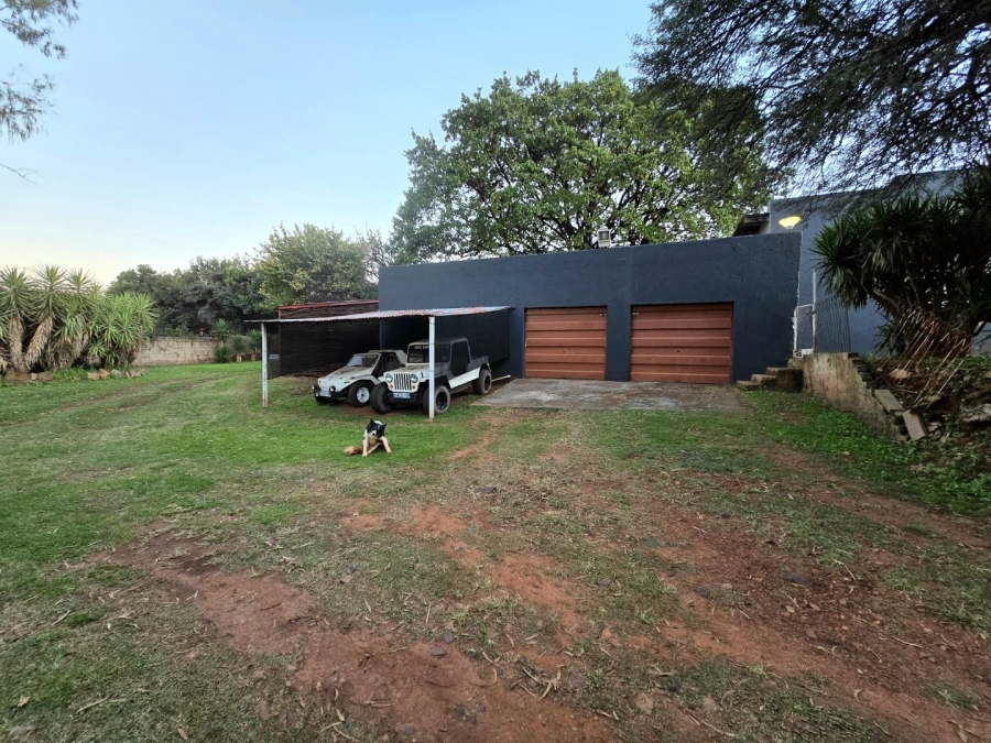 13 Bedroom Property for Sale in Golf View Gauteng