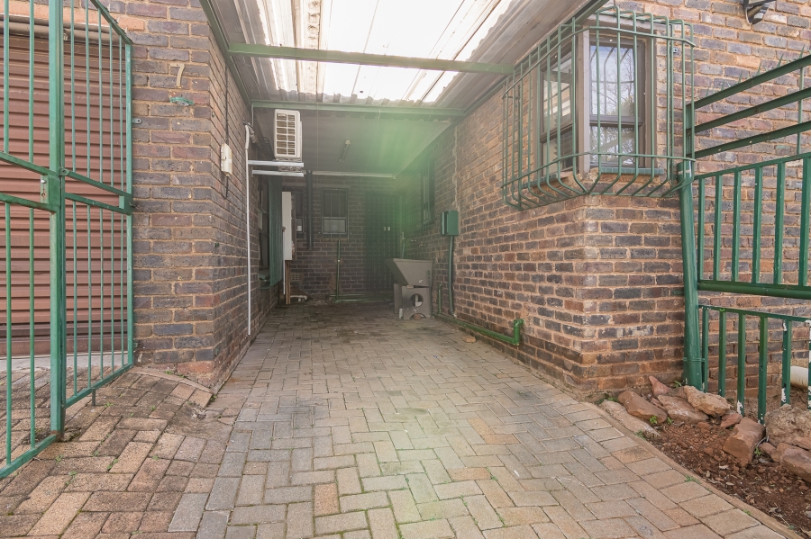 3 Bedroom Property for Sale in Florida Gauteng