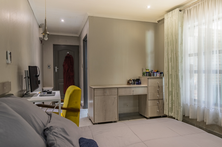 3 Bedroom Property for Sale in Florida Gauteng