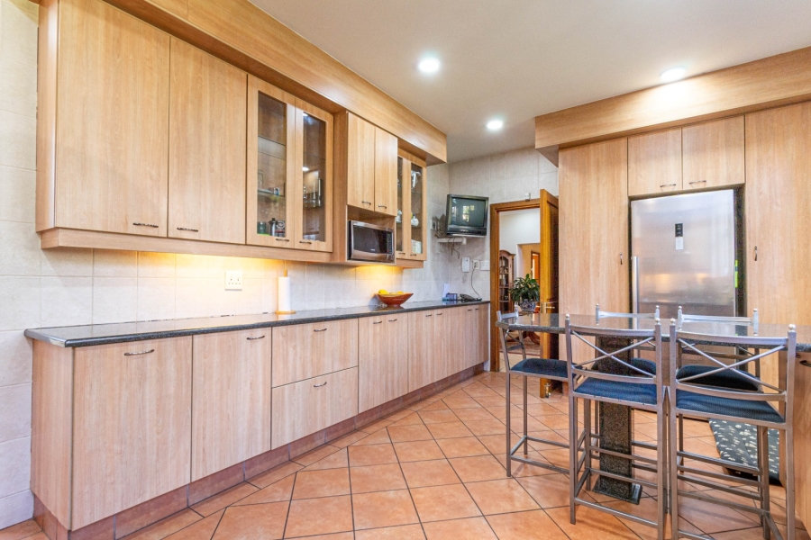 5 Bedroom Property for Sale in Houghton Estate Gauteng