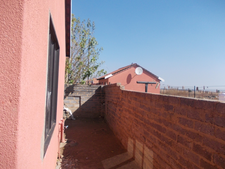 4 Bedroom Property for Sale in Golden Gardens Gauteng