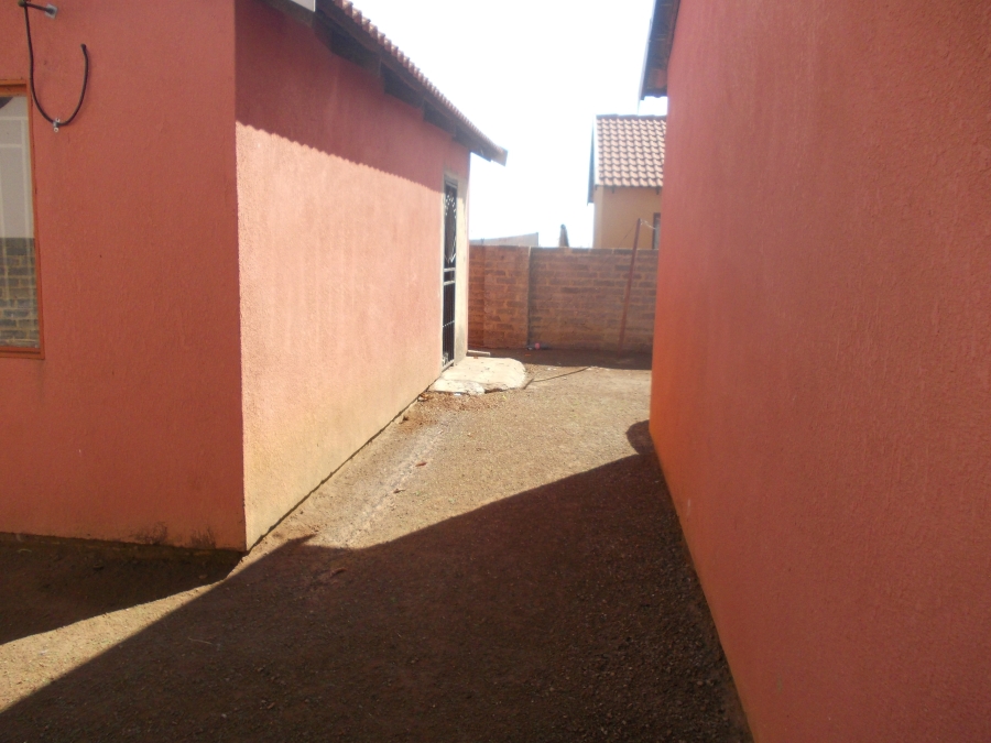 4 Bedroom Property for Sale in Golden Gardens Gauteng