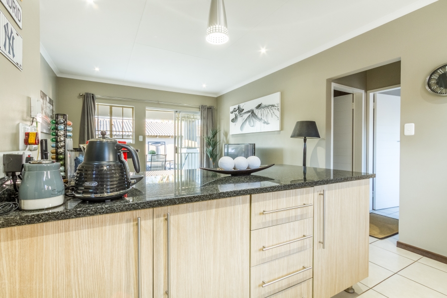 2 Bedroom Property for Sale in Equestria Gauteng