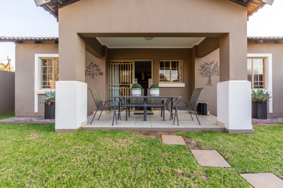 2 Bedroom Property for Sale in Equestria Gauteng