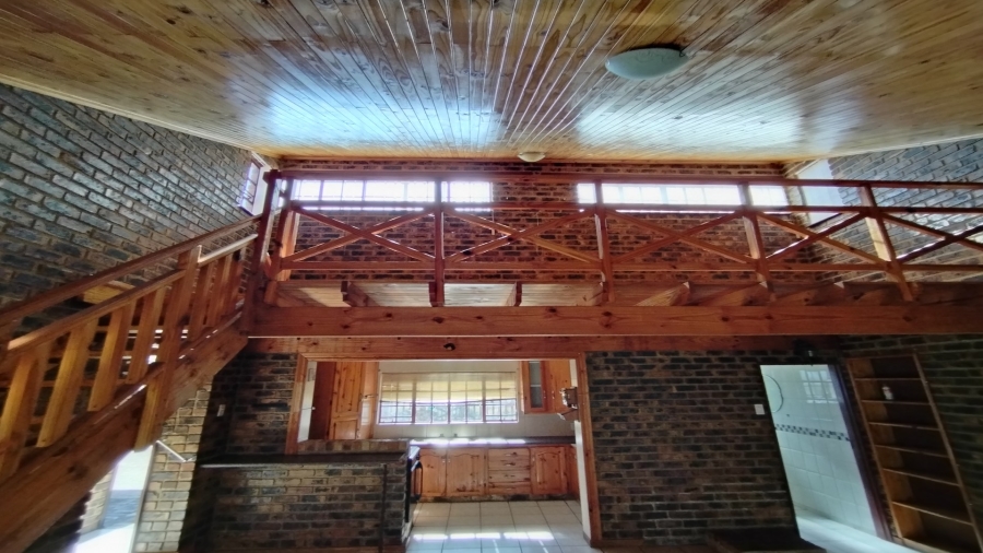3 Bedroom Property for Sale in Vaaloewer Gauteng