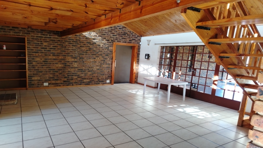 3 Bedroom Property for Sale in Vaaloewer Gauteng