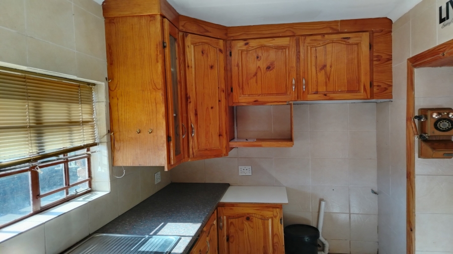 3 Bedroom Property for Sale in Vaaloewer Gauteng