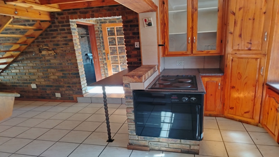 3 Bedroom Property for Sale in Vaaloewer Gauteng