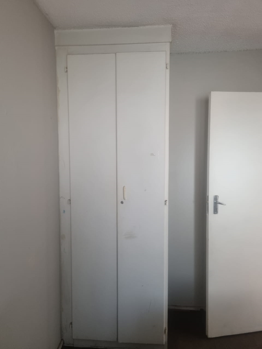 2 Bedroom Property for Sale in Weltevreden Park Gauteng