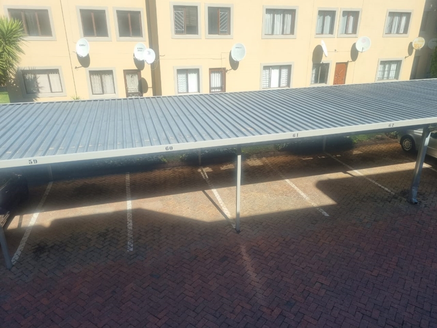 2 Bedroom Property for Sale in Weltevreden Park Gauteng