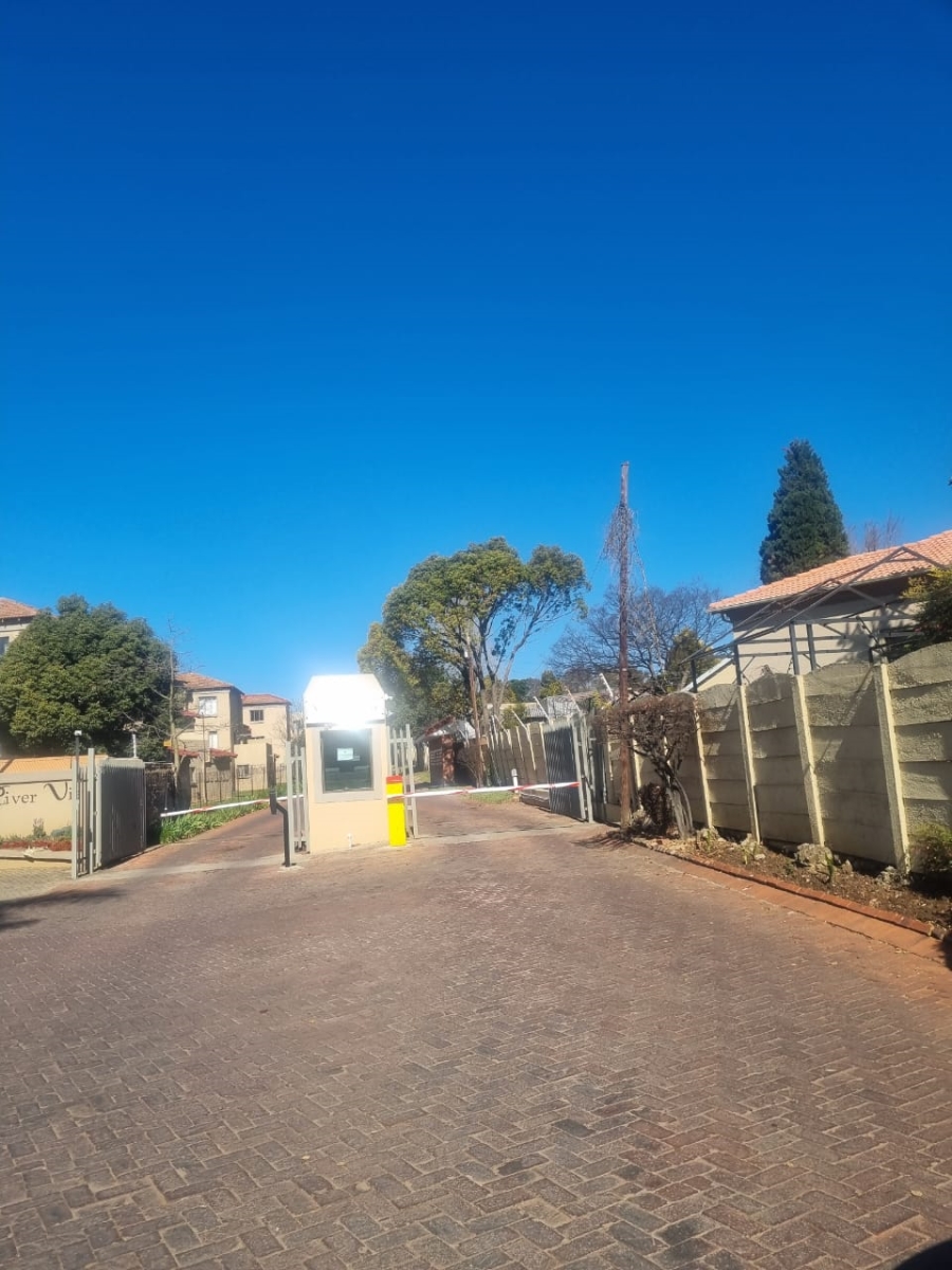 2 Bedroom Property for Sale in Weltevreden Park Gauteng