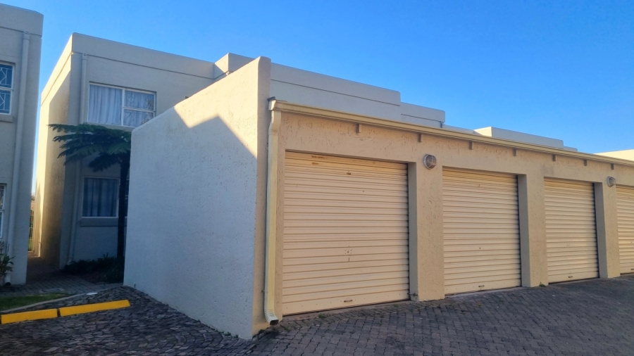 2 Bedroom Property for Sale in Vorna Valley Gauteng