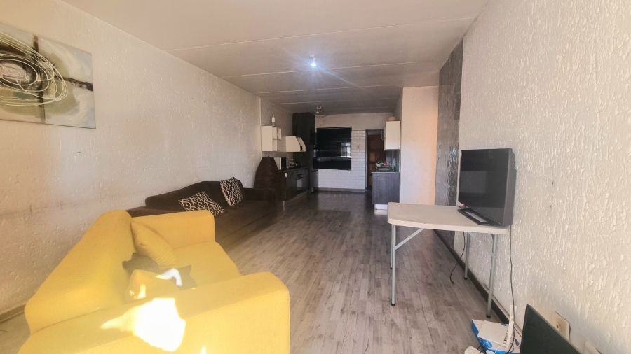 2 Bedroom Property for Sale in Vorna Valley Gauteng