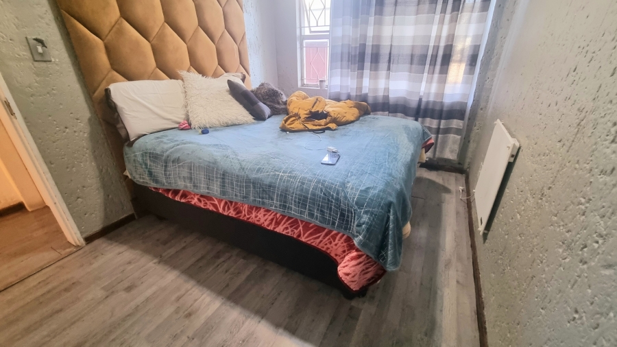 2 Bedroom Property for Sale in Vorna Valley Gauteng