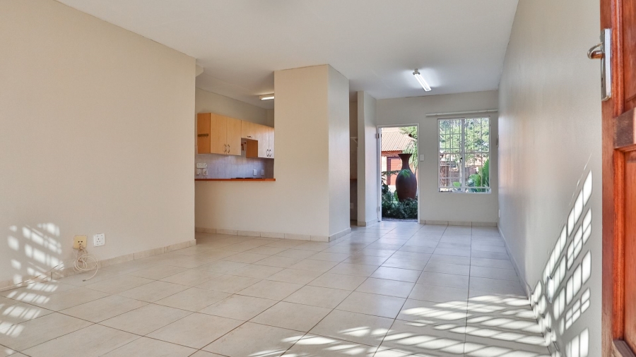 2 Bedroom Property for Sale in Sinoville Gauteng