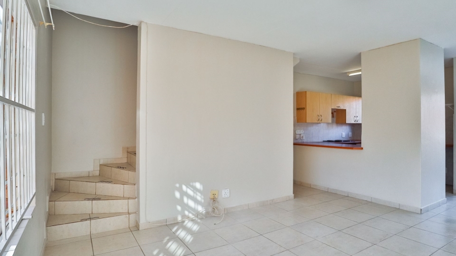 2 Bedroom Property for Sale in Sinoville Gauteng