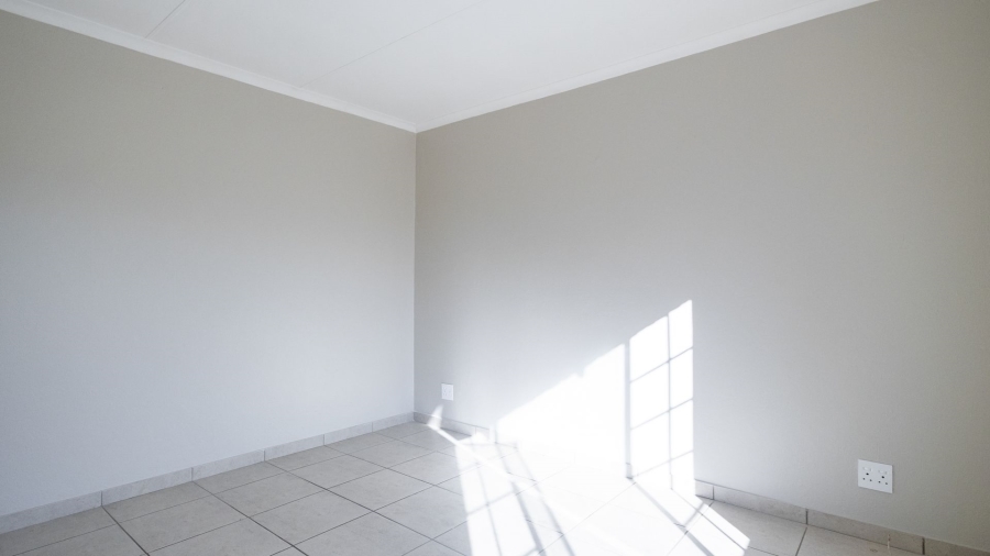 2 Bedroom Property for Sale in Sinoville Gauteng