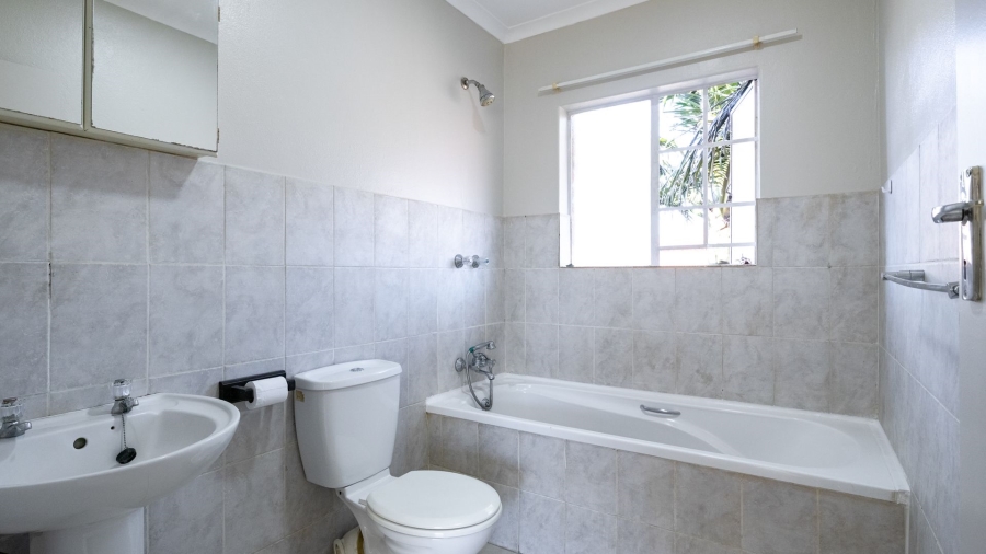 2 Bedroom Property for Sale in Sinoville Gauteng