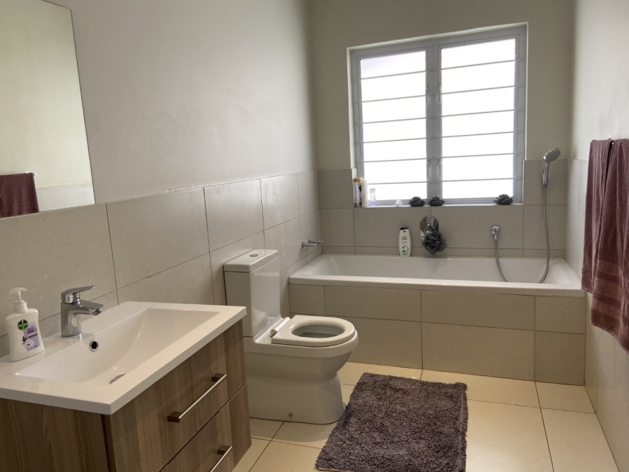 To Let 3 Bedroom Property for Rent in Linden Gauteng