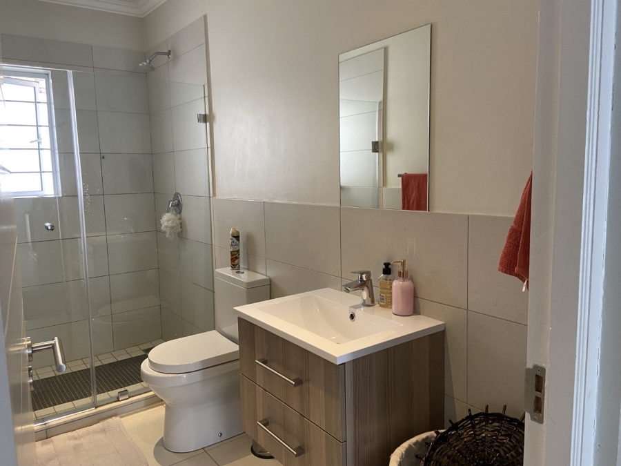 To Let 3 Bedroom Property for Rent in Linden Gauteng