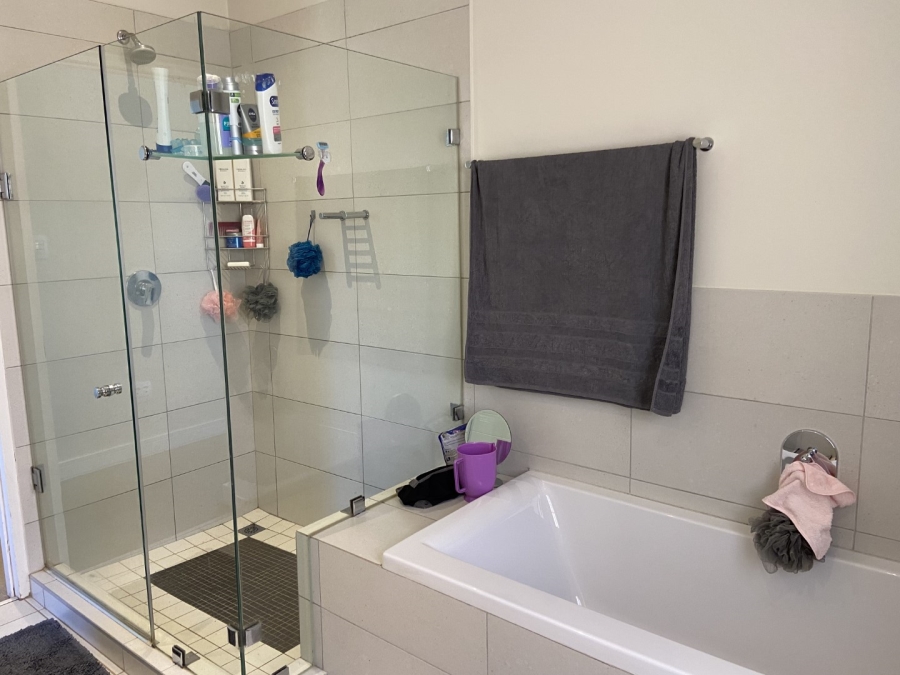 To Let 3 Bedroom Property for Rent in Linden Gauteng