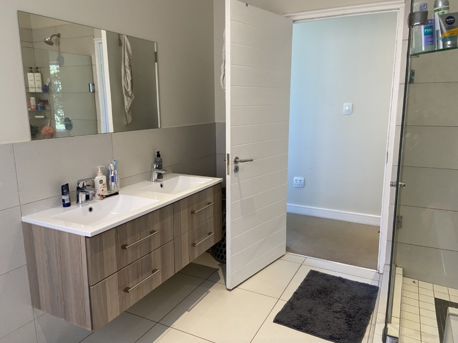 To Let 3 Bedroom Property for Rent in Linden Gauteng