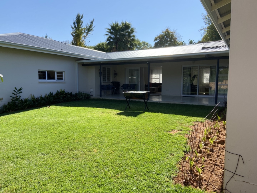 To Let 3 Bedroom Property for Rent in Linden Gauteng