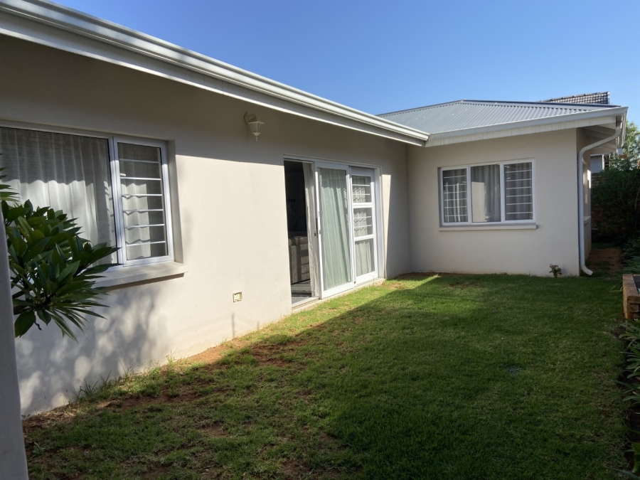 To Let 3 Bedroom Property for Rent in Linden Gauteng