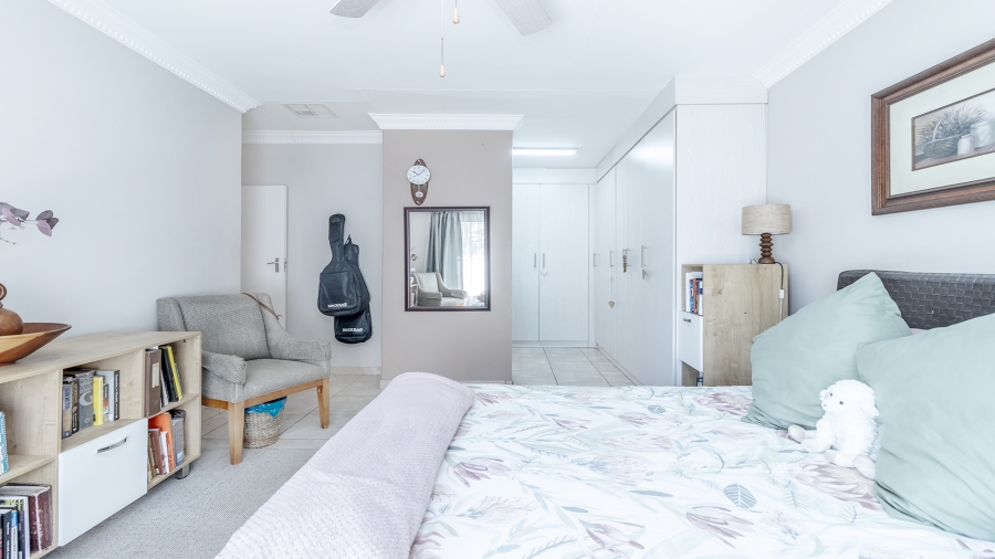 4 Bedroom Property for Sale in Florauna Gauteng