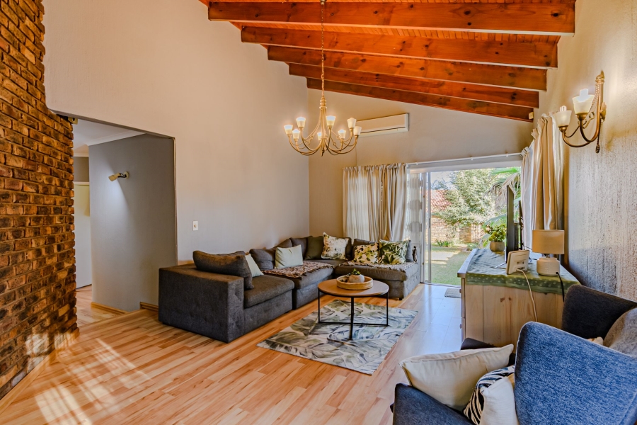 3 Bedroom Property for Sale in Garsfontein Gauteng