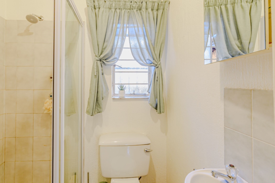 3 Bedroom Property for Sale in Garsfontein Gauteng