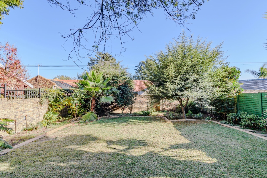 3 Bedroom Property for Sale in Garsfontein Gauteng