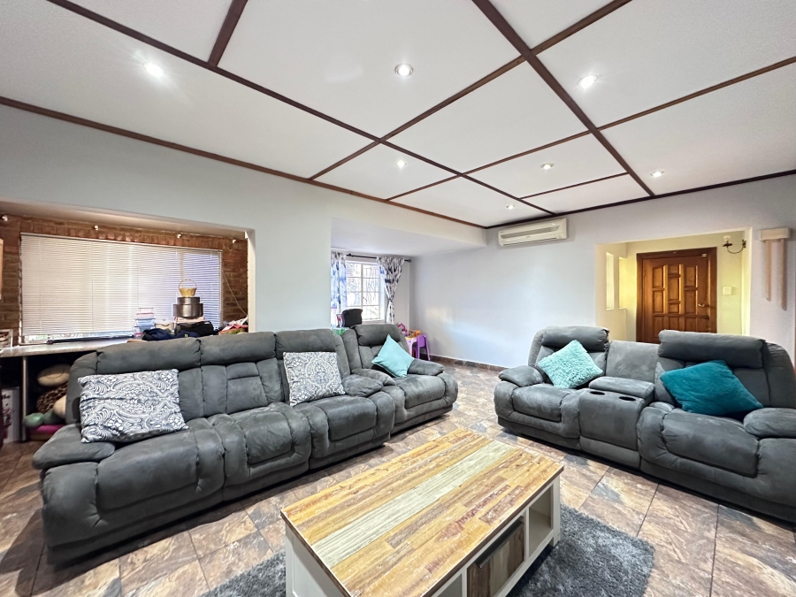 3 Bedroom Property for Sale in Rietfontein Gauteng