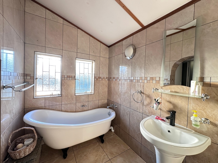 3 Bedroom Property for Sale in Rietfontein Gauteng