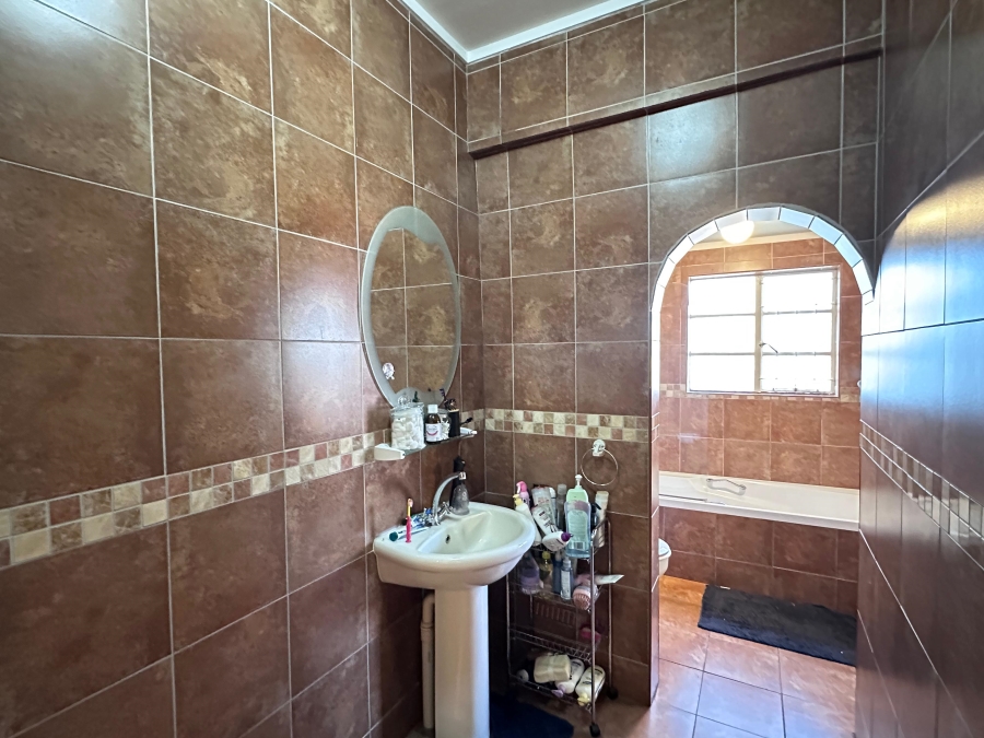 3 Bedroom Property for Sale in Rietfontein Gauteng