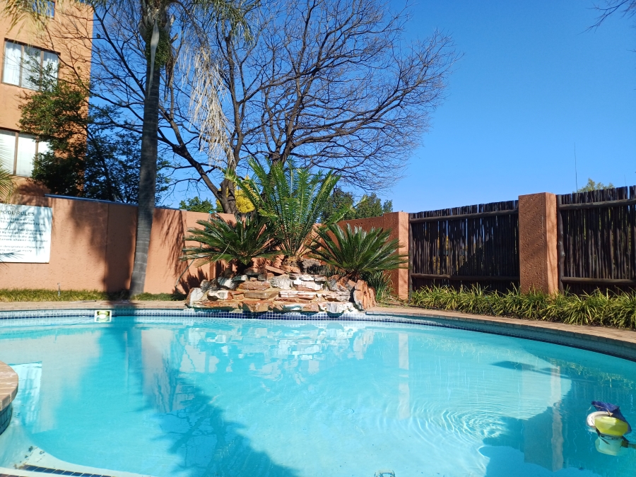 1 Bedroom Property for Sale in Sunninghill Gauteng