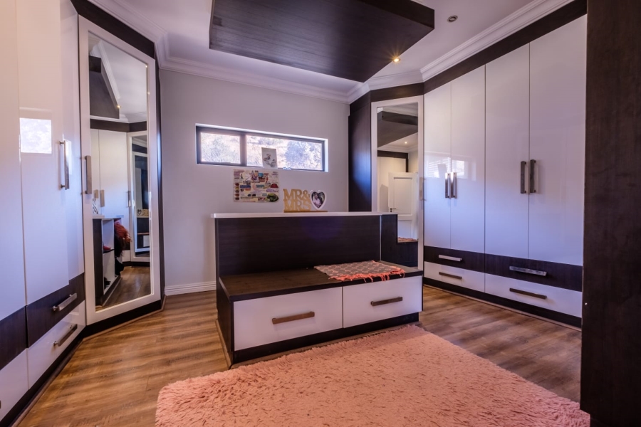To Let 5 Bedroom Property for Rent in Eye of Africa Gauteng